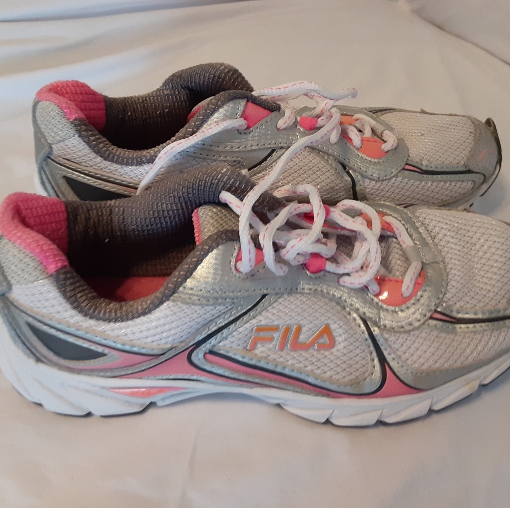 FILA sz 9.5
